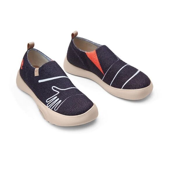 UIN Shoes - UIN Women's Walking Shoes Slip On Casual Sneaker (A Hug Means A Lot Toledo XV )